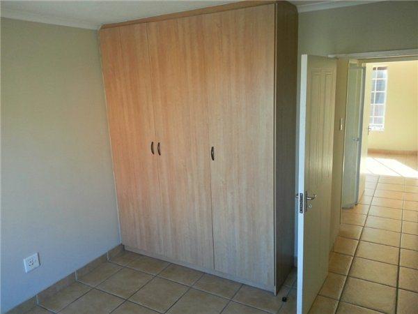 To Let 2 Bedroom Property for Rent in Castleview Gauteng