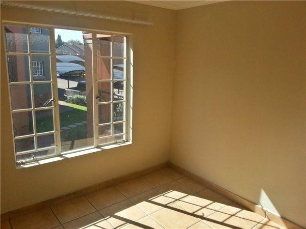 To Let 2 Bedroom Property for Rent in Castleview Gauteng