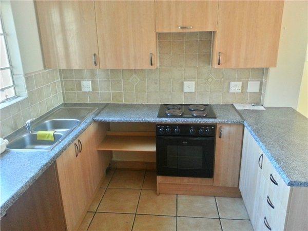 To Let 2 Bedroom Property for Rent in Castleview Gauteng