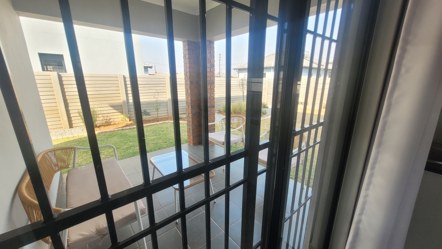 4 Bedroom Property for Sale in Protea Glen Gauteng