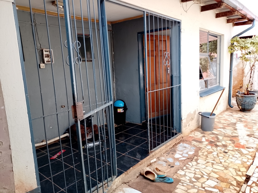 2 Bedroom Property for Sale in Mahube Valley Gauteng