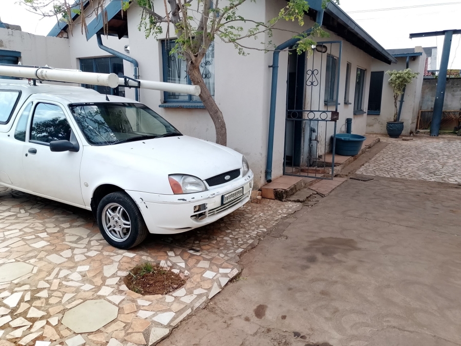 2 Bedroom Property for Sale in Mahube Valley Gauteng