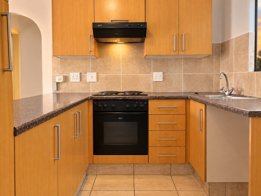 1 Bedroom Property for Sale in Pineslopes Gauteng