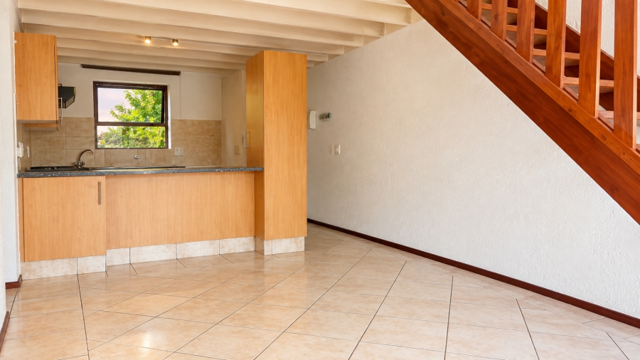 1 Bedroom Property for Sale in Pineslopes Gauteng