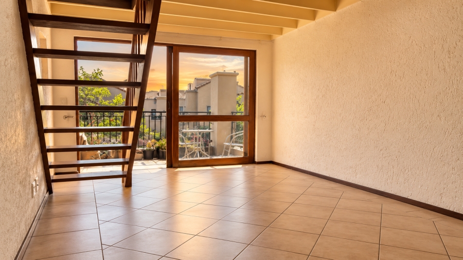 1 Bedroom Property for Sale in Pineslopes Gauteng