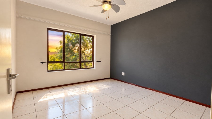 1 Bedroom Property for Sale in Pineslopes Gauteng