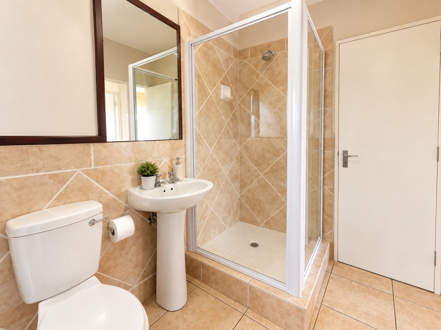 1 Bedroom Property for Sale in Pineslopes Gauteng