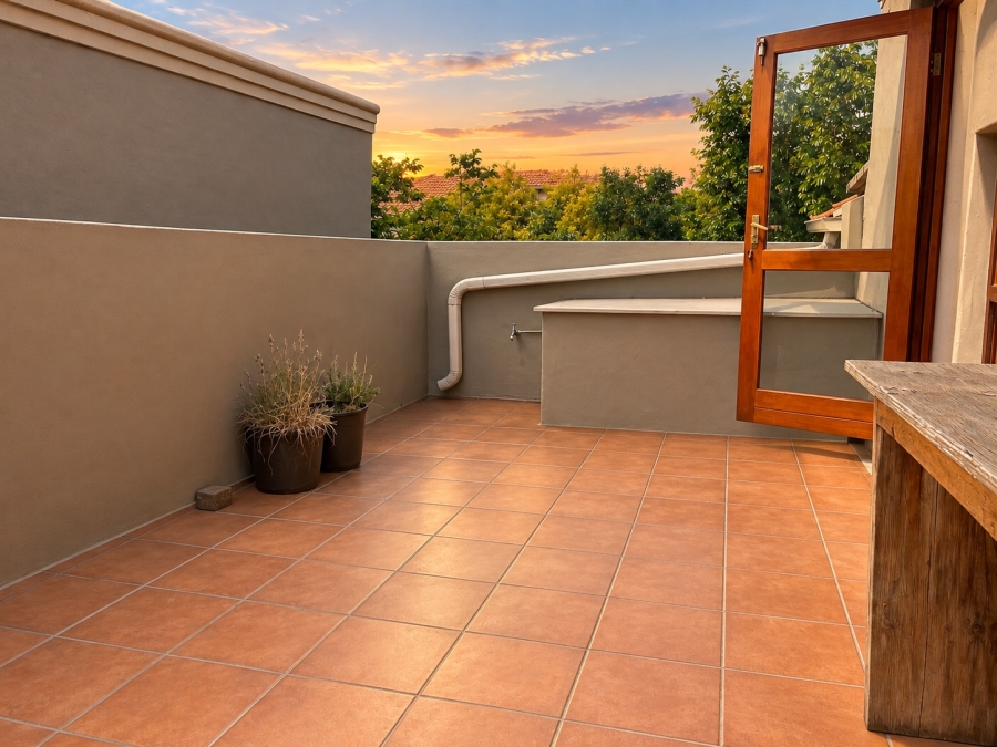 1 Bedroom Property for Sale in Pineslopes Gauteng