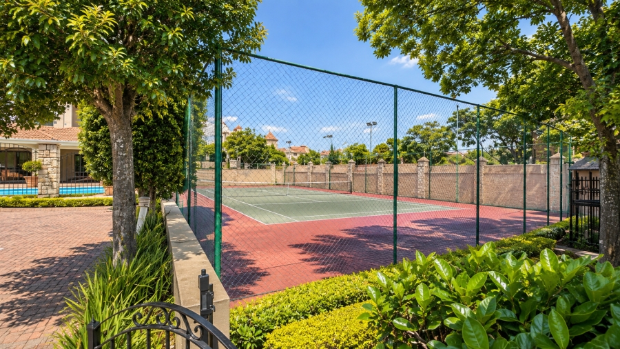 1 Bedroom Property for Sale in Pineslopes Gauteng