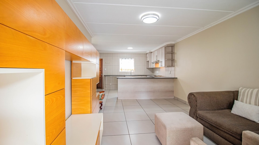 To Let 2 Bedroom Property for Rent in Liefde en Vrede Gauteng