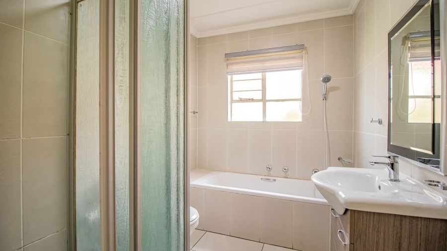 To Let 2 Bedroom Property for Rent in Liefde en Vrede Gauteng