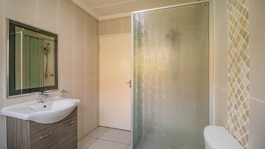To Let 2 Bedroom Property for Rent in Liefde en Vrede Gauteng