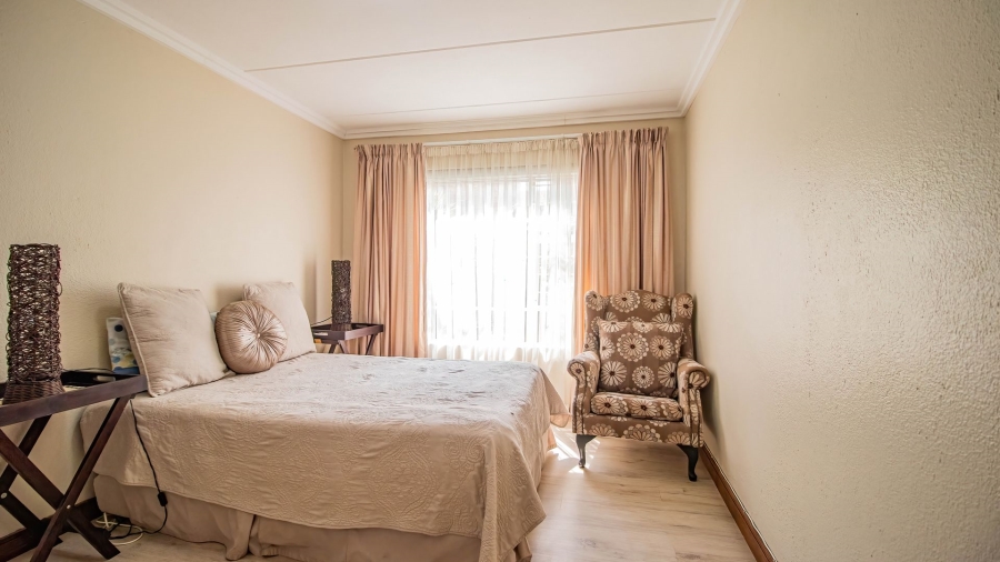 To Let 2 Bedroom Property for Rent in Liefde en Vrede Gauteng