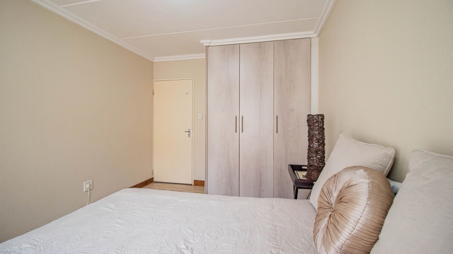 To Let 2 Bedroom Property for Rent in Liefde en Vrede Gauteng