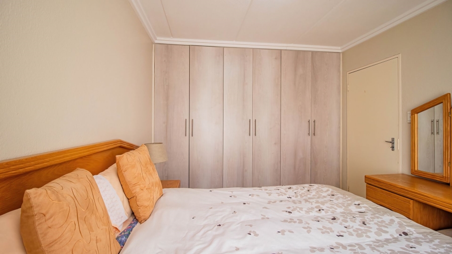 To Let 2 Bedroom Property for Rent in Liefde en Vrede Gauteng