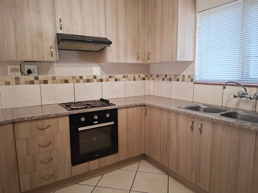 To Let 1 Bedroom Property for Rent in Paulshof Gauteng