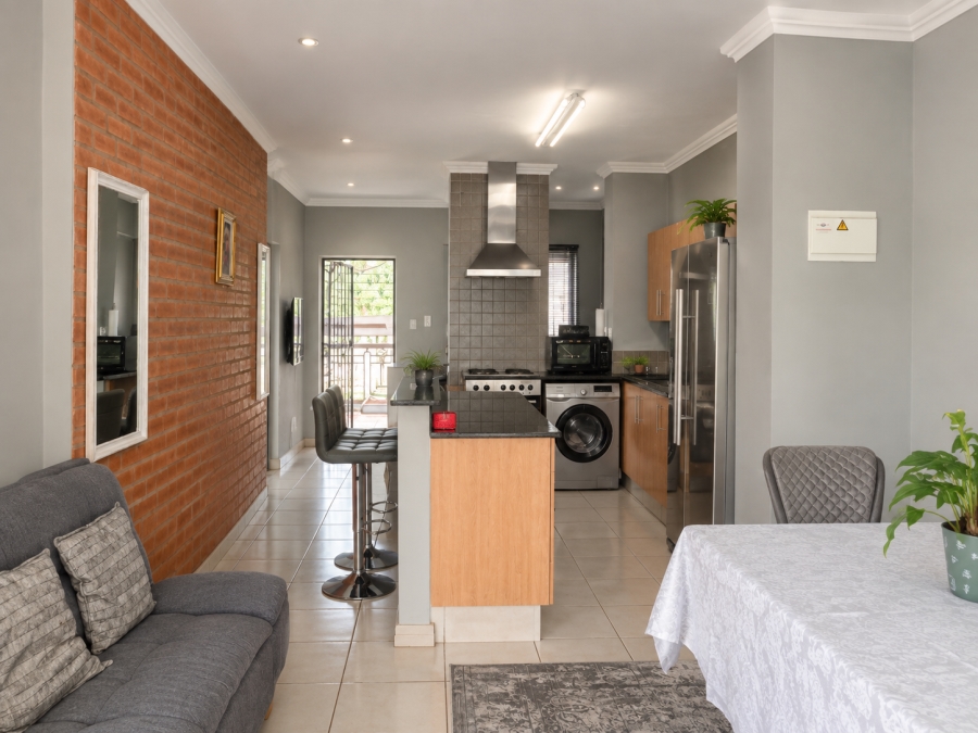 2 Bedroom Property for Sale in Rivonia Gauteng