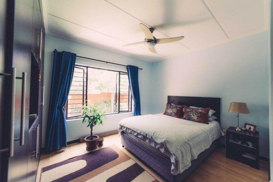 To Let 2 Bedroom Property for Rent in Douglasdale Gauteng