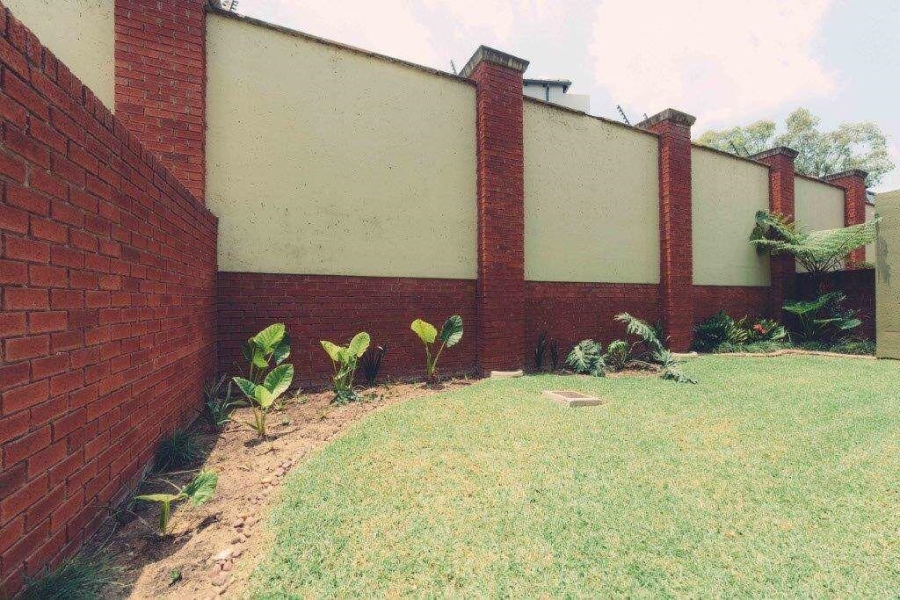 To Let 2 Bedroom Property for Rent in Douglasdale Gauteng