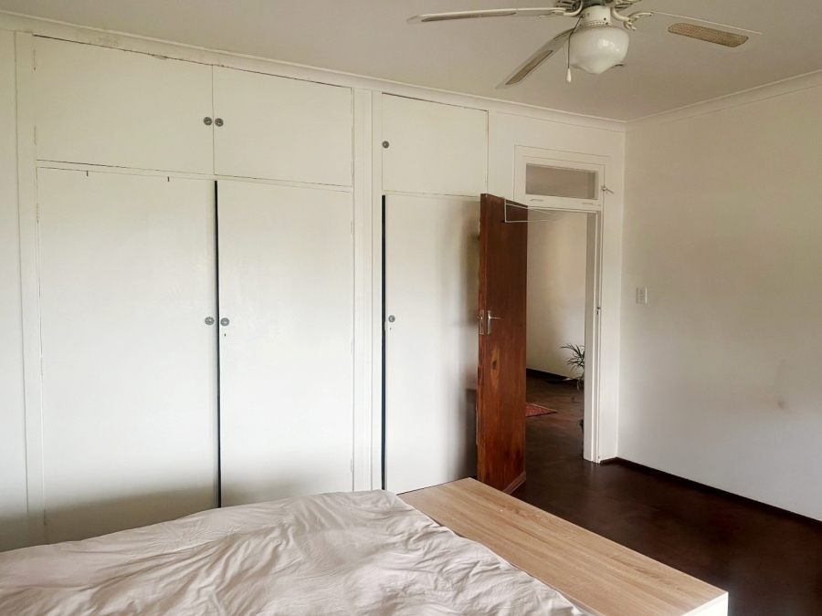 To Let 1 Bedroom Property for Rent in Waverley Gauteng