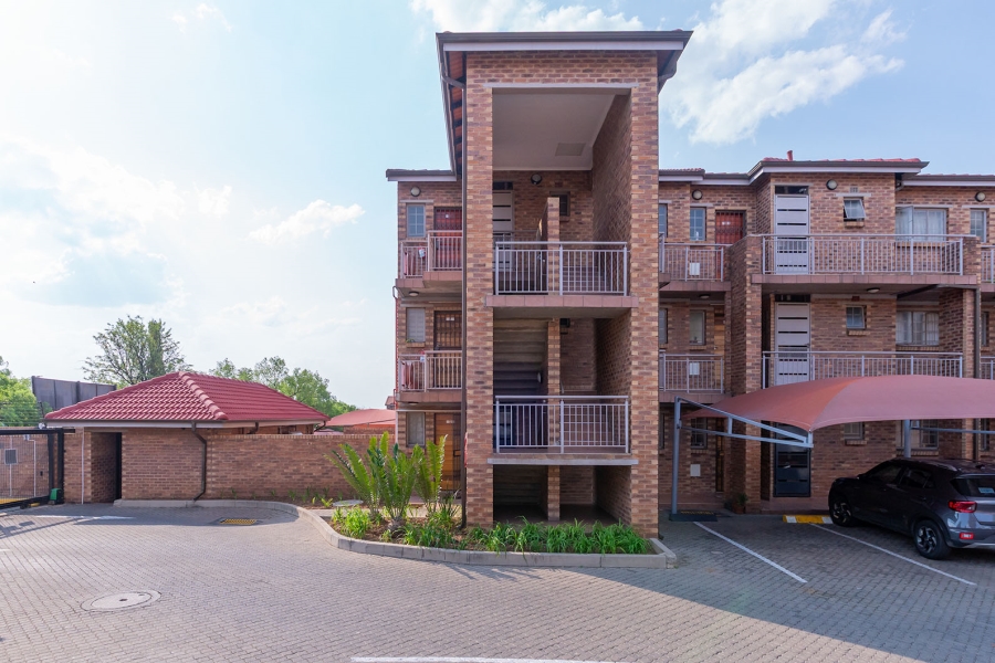 2 Bedroom Property for Sale in Edendale Gauteng