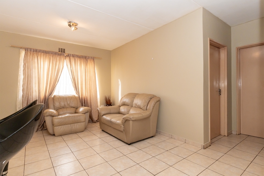 2 Bedroom Property for Sale in Edendale Gauteng
