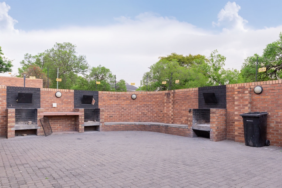 2 Bedroom Property for Sale in Edendale Gauteng
