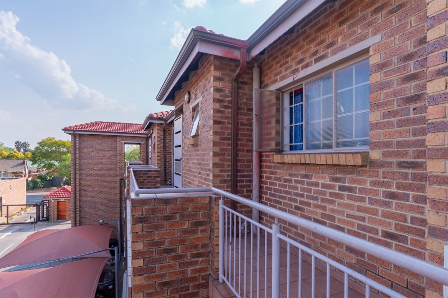 2 Bedroom Property for Sale in Edendale Gauteng