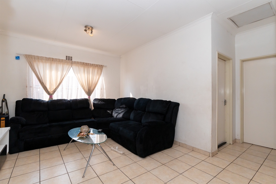 2 Bedroom Property for Sale in Edendale Gauteng