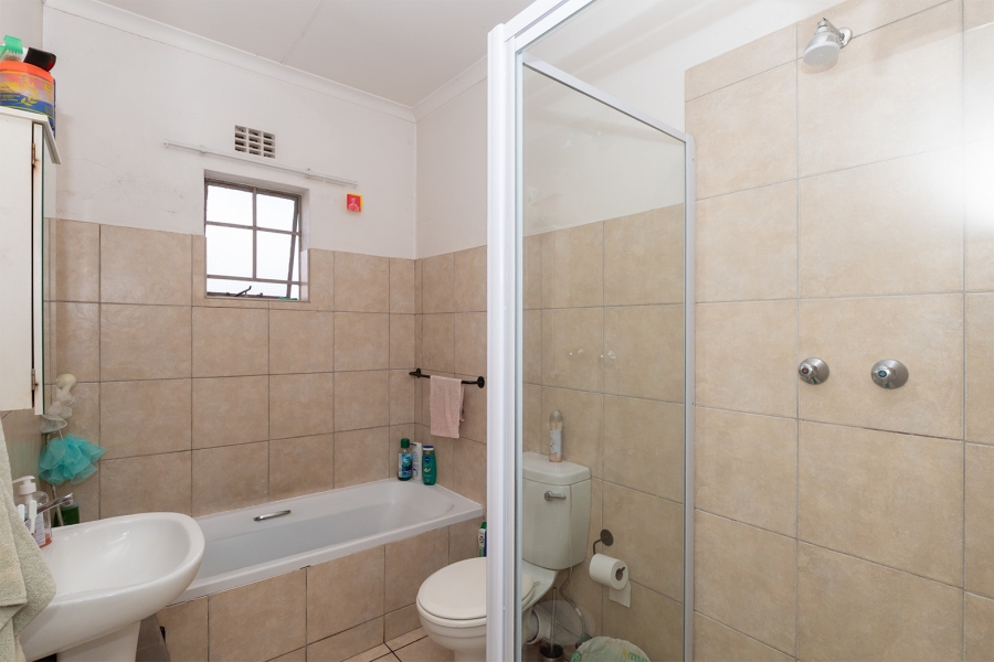 2 Bedroom Property for Sale in Edendale Gauteng