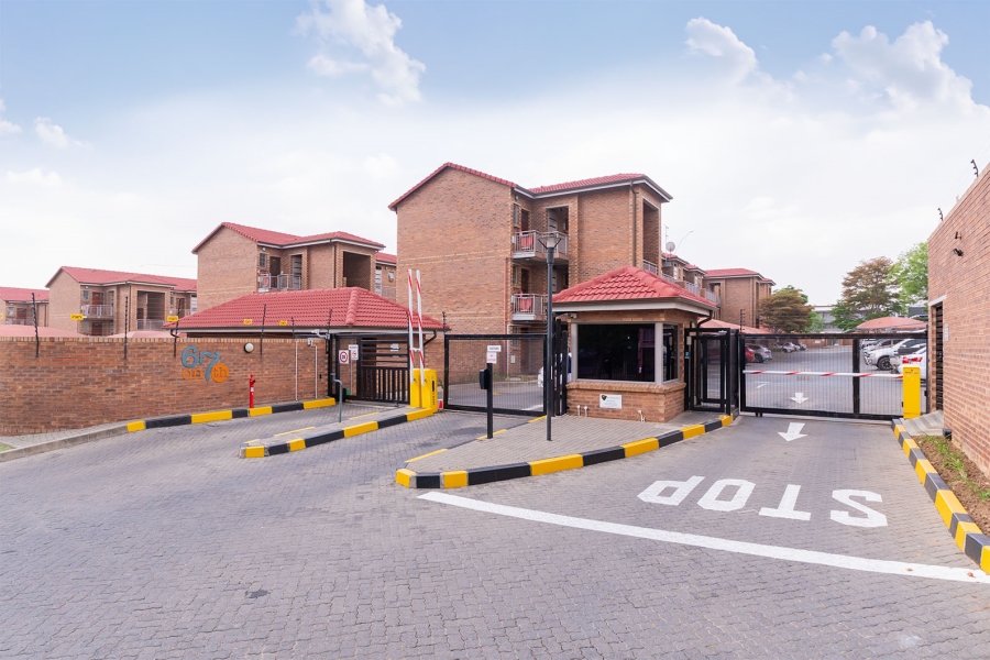 2 Bedroom Property for Sale in Edendale Gauteng