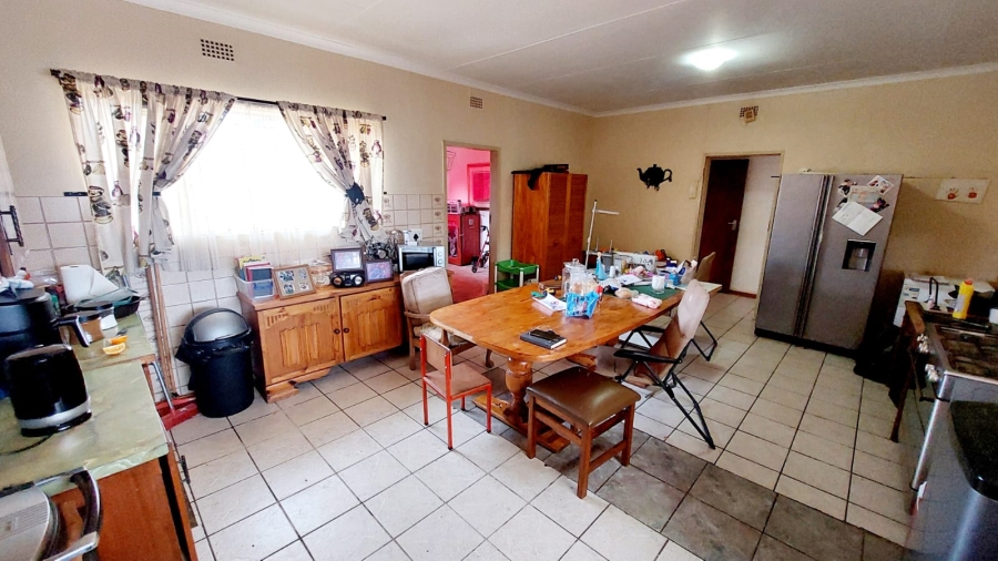 3 Bedroom Property for Sale in Helikonpark Gauteng