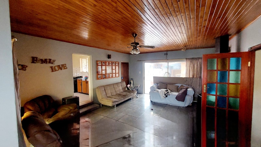 3 Bedroom Property for Sale in Helikonpark Gauteng