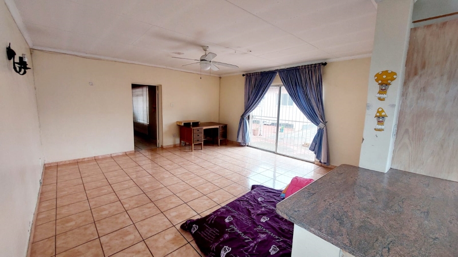3 Bedroom Property for Sale in Helikonpark Gauteng