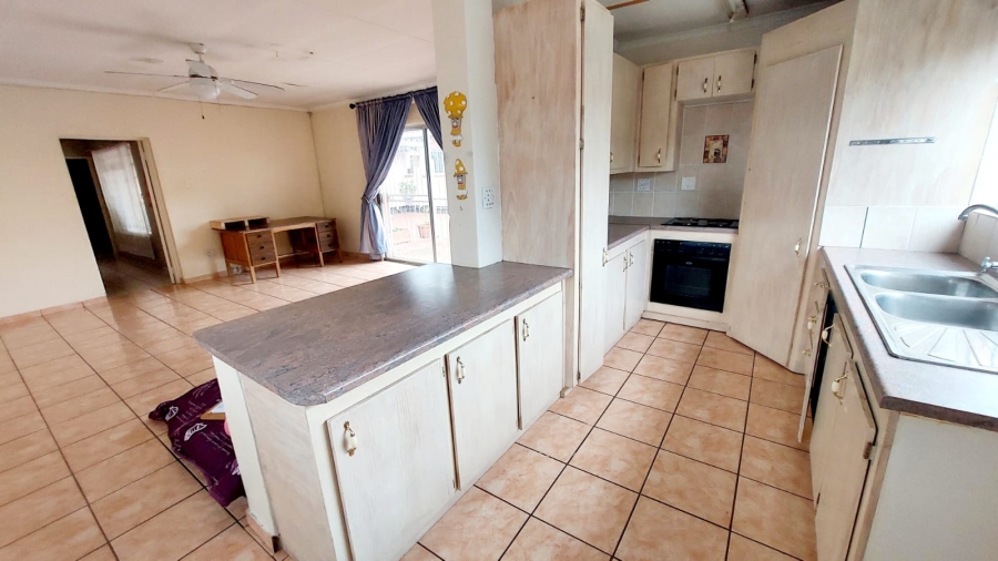 3 Bedroom Property for Sale in Helikonpark Gauteng