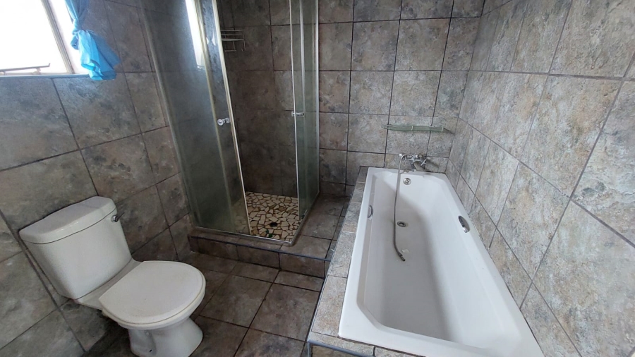 3 Bedroom Property for Sale in Helikonpark Gauteng
