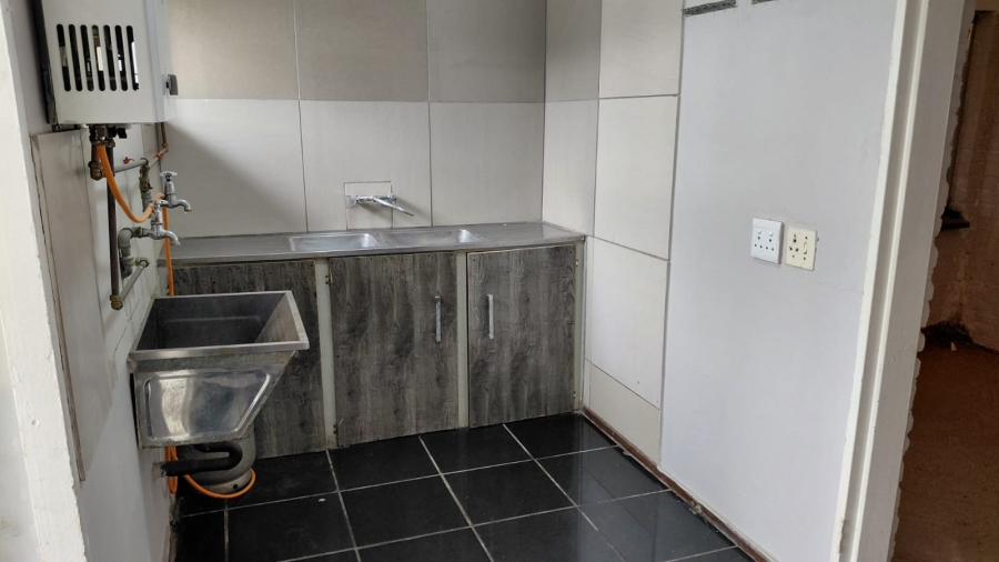 3 Bedroom Property for Sale in Greenhills Gauteng