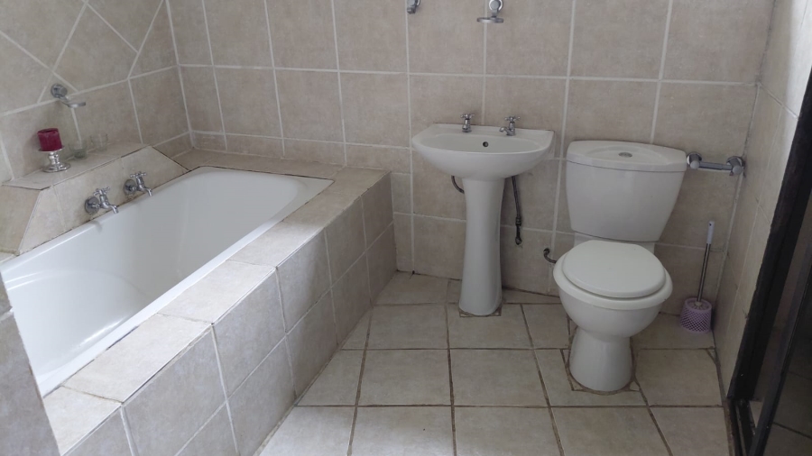 3 Bedroom Property for Sale in Greenhills Gauteng