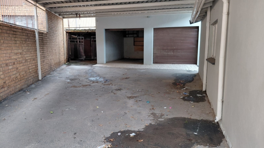 3 Bedroom Property for Sale in Greenhills Gauteng