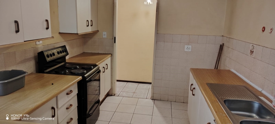 2 Bedroom Property for Sale in Toekomsrus Gauteng