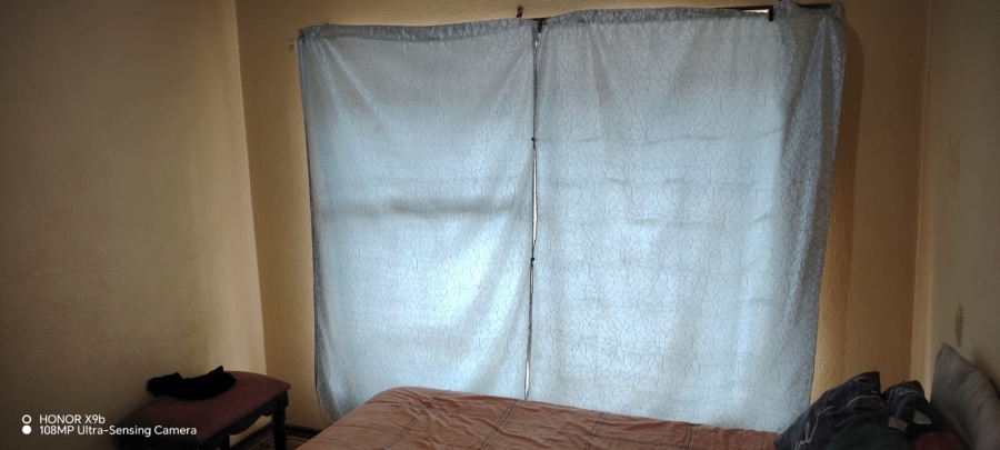 2 Bedroom Property for Sale in Toekomsrus Gauteng