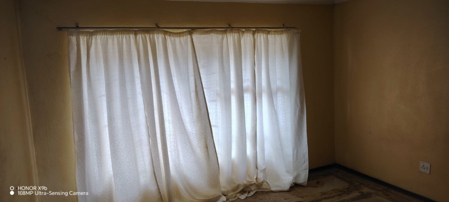 2 Bedroom Property for Sale in Toekomsrus Gauteng