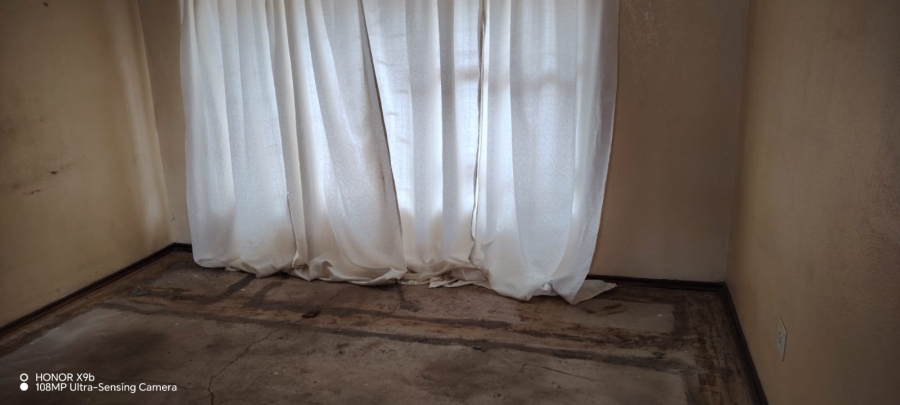 2 Bedroom Property for Sale in Toekomsrus Gauteng