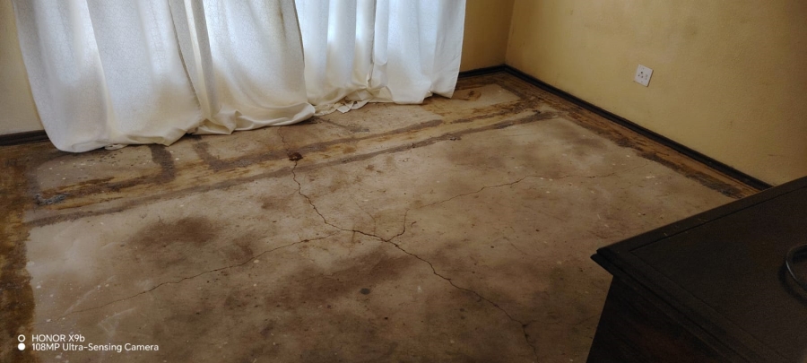 2 Bedroom Property for Sale in Toekomsrus Gauteng