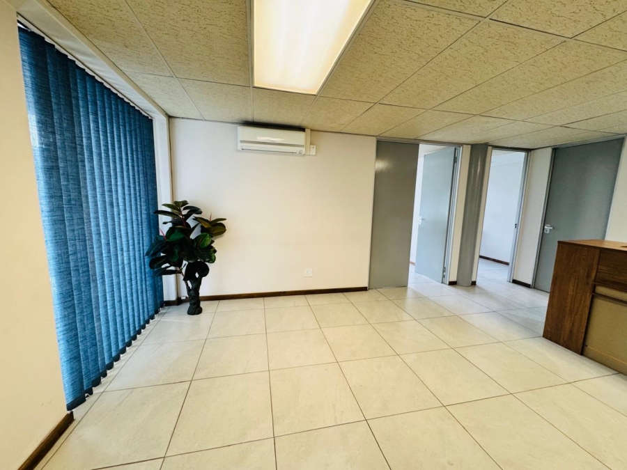 To Let Commercial Property for Rent in Vorna Valley Gauteng