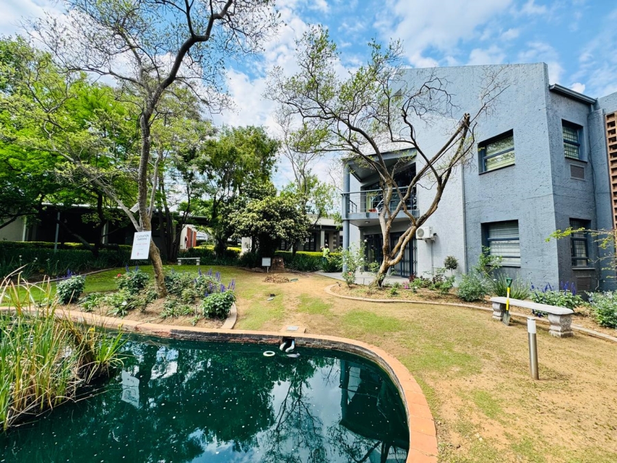 To Let Commercial Property for Rent in Vorna Valley Gauteng