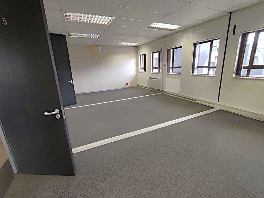 To Let Commercial Property for Rent in Hyde Park Gauteng