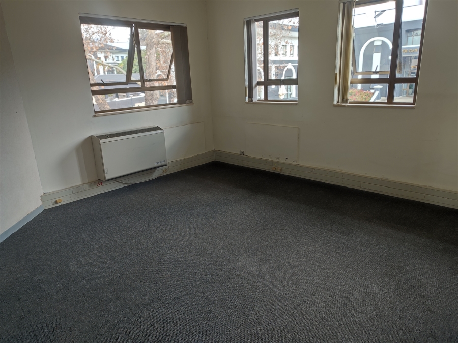 To Let Commercial Property for Rent in Hyde Park Gauteng