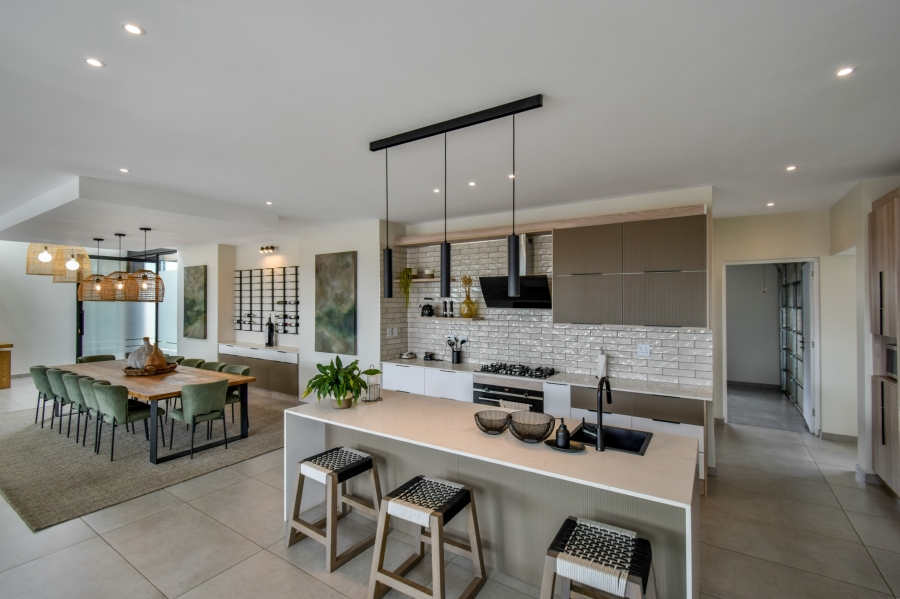 5 Bedroom Property for Sale in Midstream Heights Gauteng