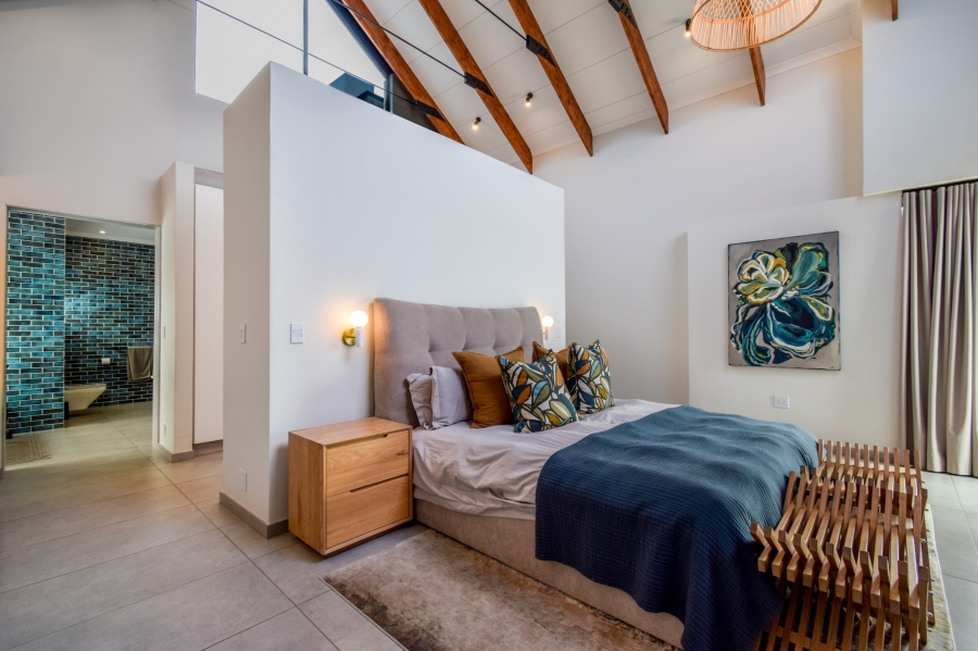 5 Bedroom Property for Sale in Midstream Heights Gauteng